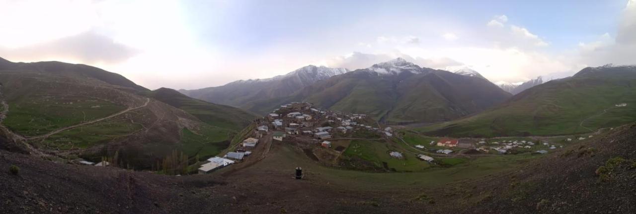 Zaur Guest Hause Hotel Xinaliq Exterior photo