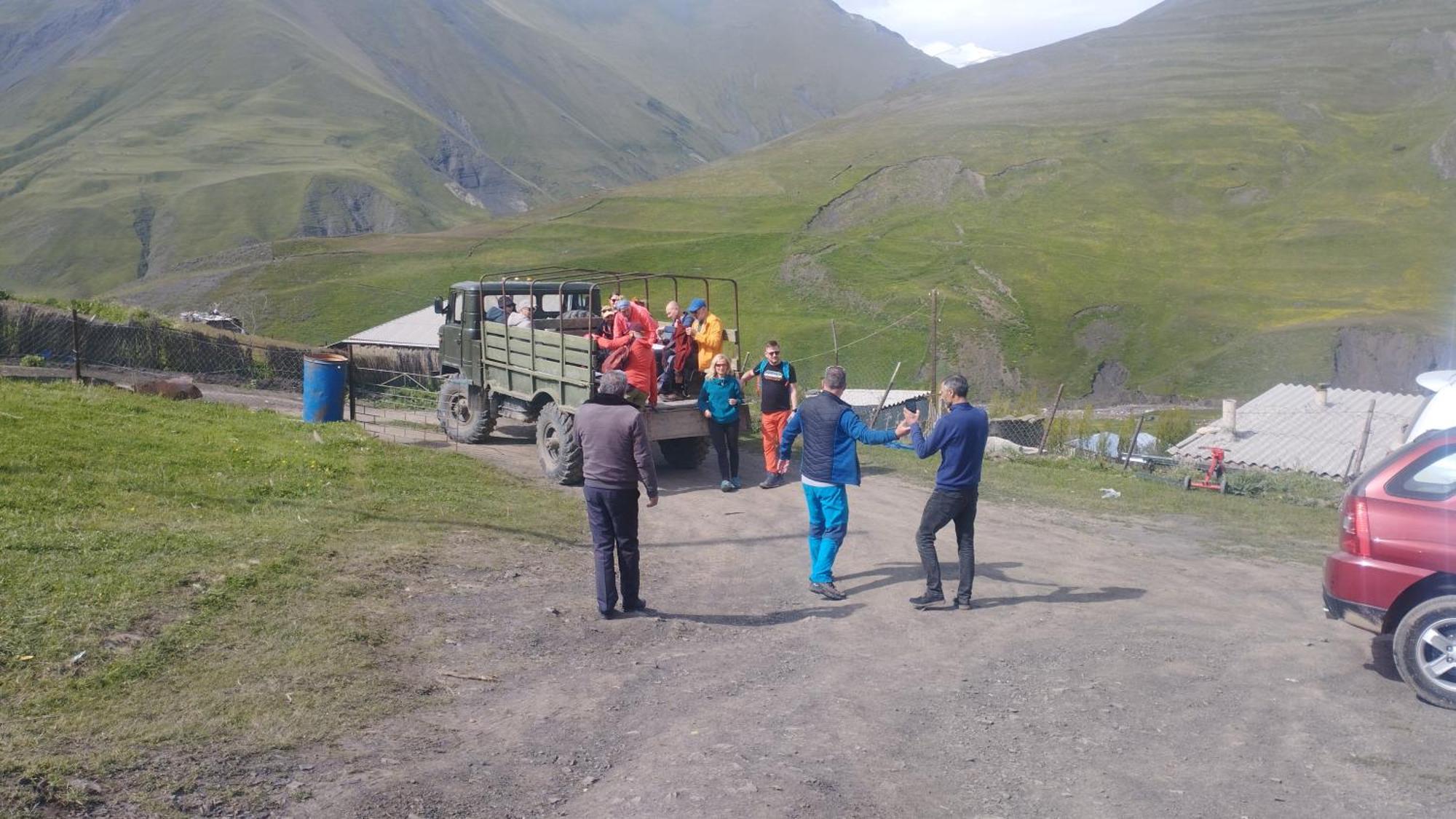 Zaur Guest Hause Hotel Xinaliq Exterior photo